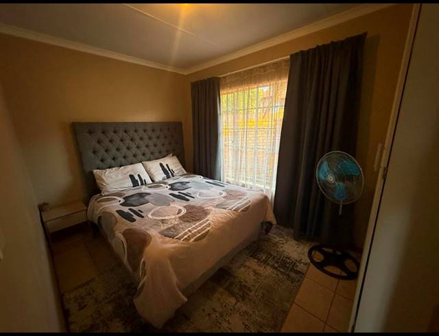 2 BEDROOM TOWNHOUSE FOR SALE IN THE REEDS